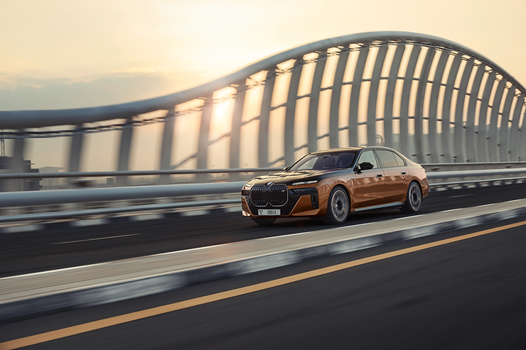 BMW M70 xDrive, all-electric performance variant, tops BMW 7 Series