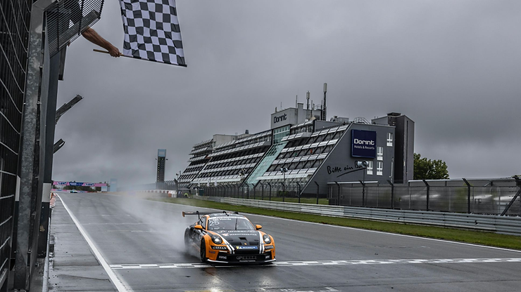 Larry ten Voorde wins second rain-soaked race at Nürburgring