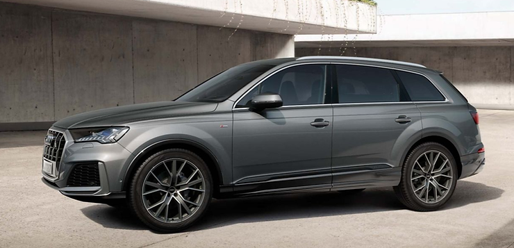 The 2023 Audi Q7 excels in comfort, technology, and performance