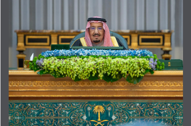 King Salman presides over Cabinet session reviews and approves 2024 budget