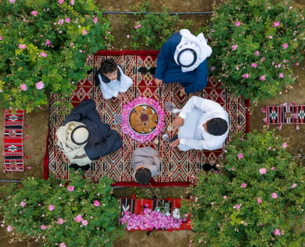 Taif residents find Ramadan iftar immersive with signature rose scent