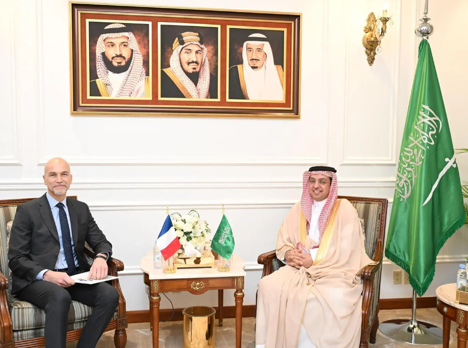 French Consul General Welcomed by Foreign Ministry Official in Makkah