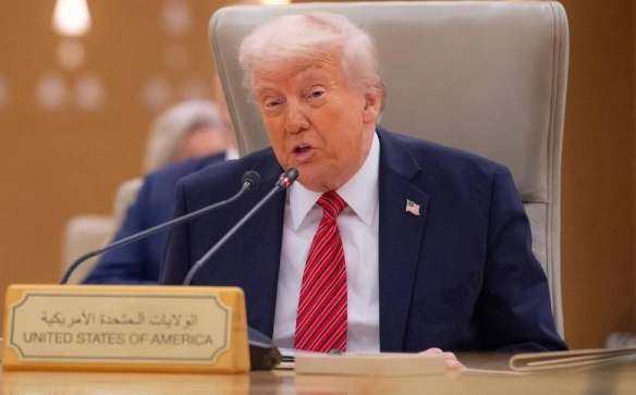 Trump urges Gulf leaders to pressure Iran on proxy group support