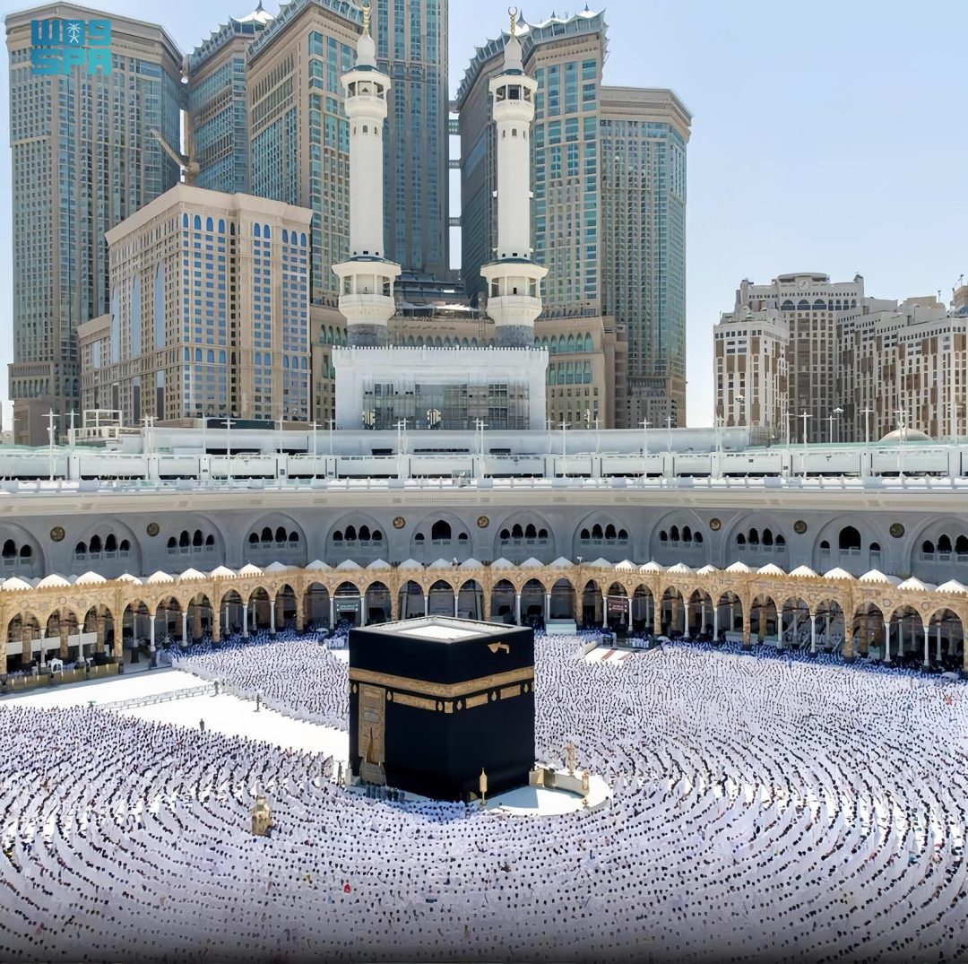 Grand Mosque Imam Stresses Quranic Guidance to Combat Modern Conflicts