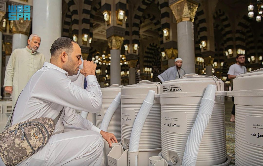 Prophet’s Mosque Distributes over 183 Tons of Zamzam Water to Visitors