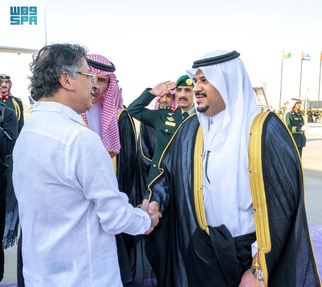 Colombian President Arrives in Riyadh to Take Part in FII9