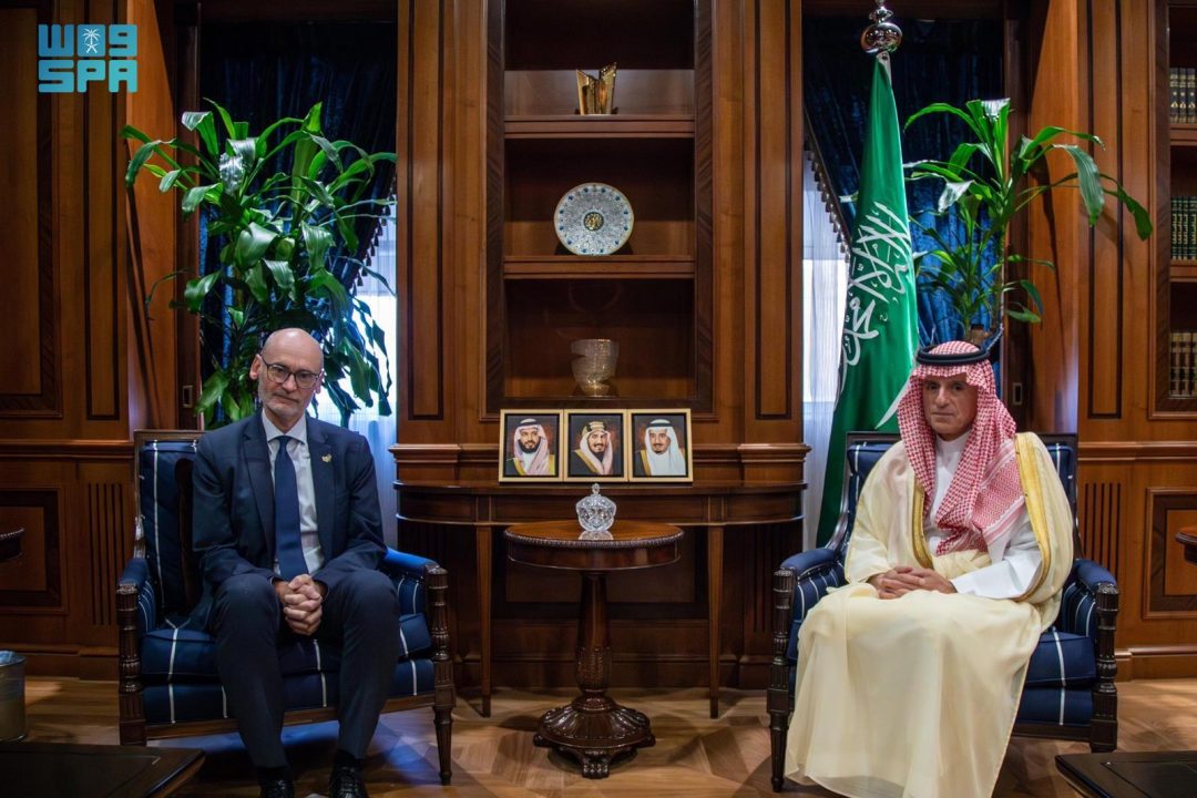 Minister of State for Foreign Affairs Receives UK Ambassador to Saudi Arabia