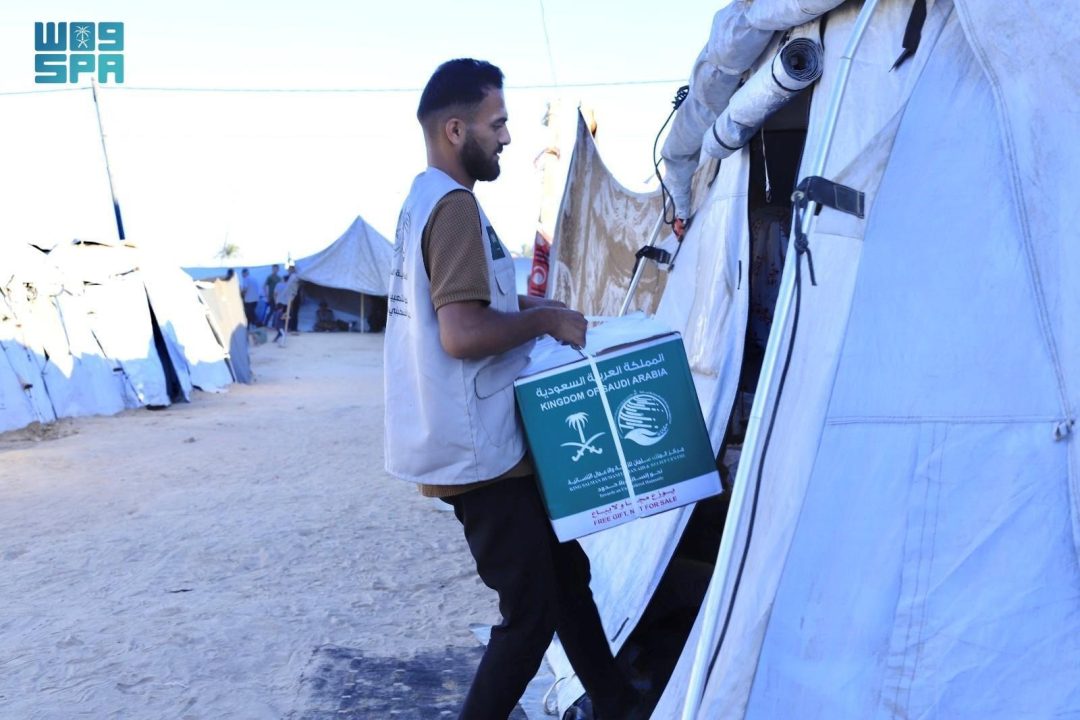 KSrelief Continues Food Aid Distribution in Gaza