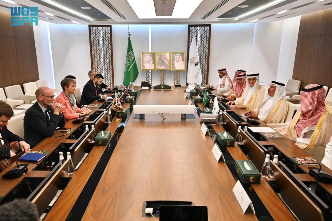 KSrelief Supervisor Receives UK Foreign Secretary