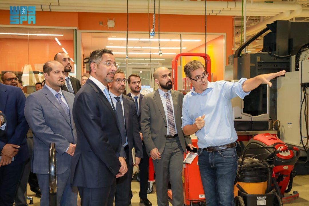Industry Minister Reviews Latest Manufacturing Technologies at North Carolina’s RTP