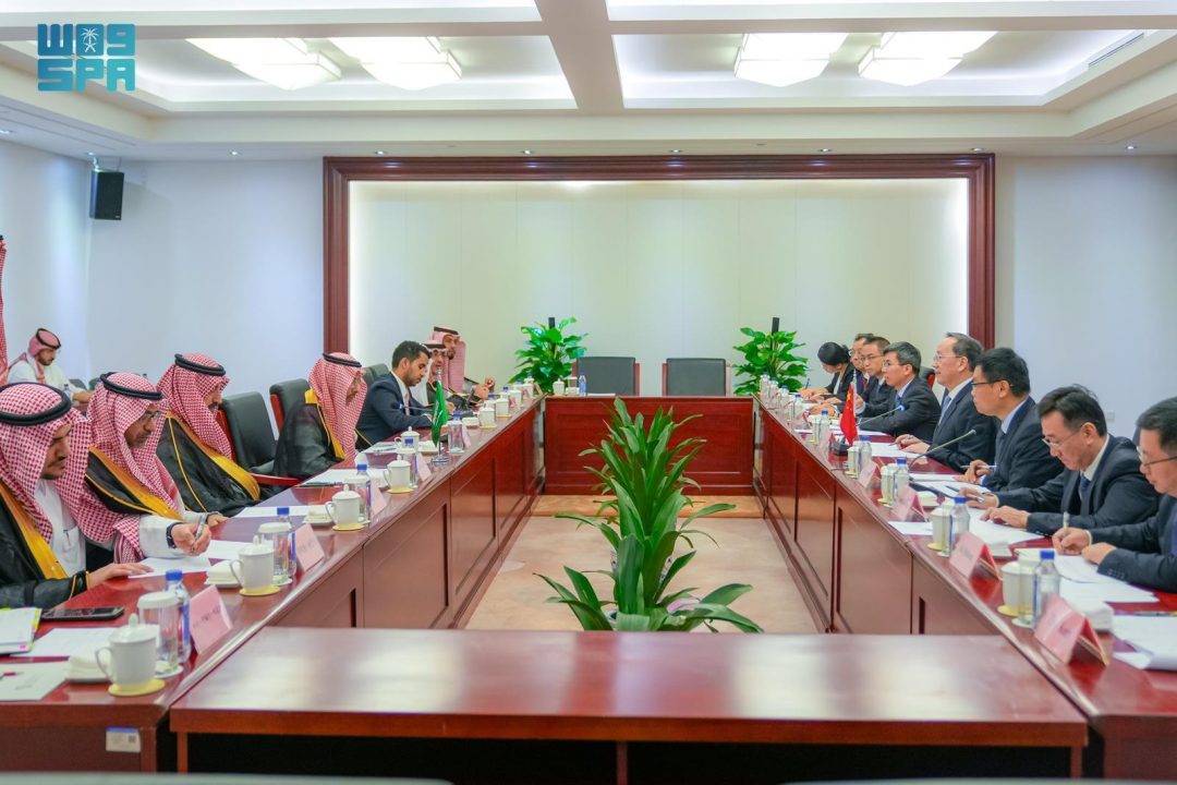 Minister of Industry, His Chinese Counterpart Discuss Enhancing Cooperation in Advanced Industries