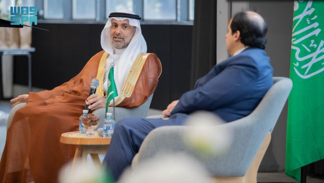 Minister of Health Meets Saudi Students in Australia