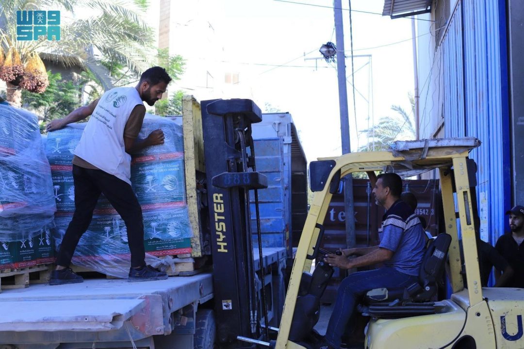 Saudi Humanitarian Aid Convoy Reaches Gaza