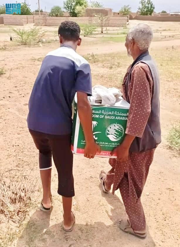 KSrelief Distributes 2,000 Food Baskets in Sudan’s White Nile