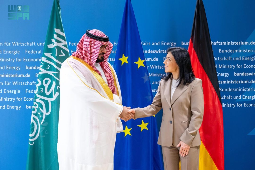 Economy Minister Meets with German Counterpart to Discuss Economic Cooperation