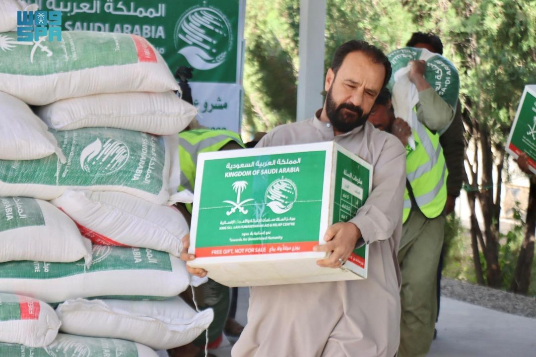 KSrelief Distributes 430 Food Baskets in Afghanistan’s Herat