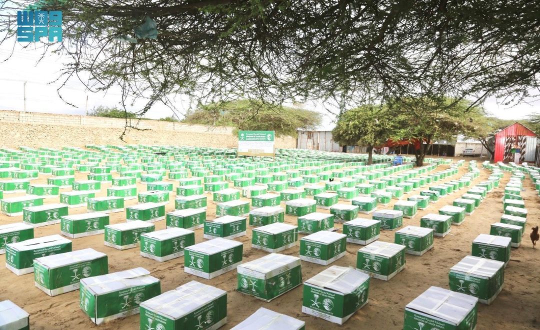 KSrelief Distributes 690 Food Baskets in Somalia’s Maroodi Jeex