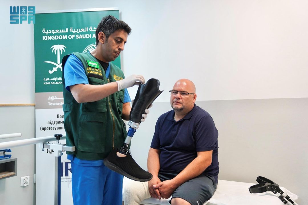 KSrelief Launches Project to Fit Prosthetic Limbs to Ukrainian Refugees in Poland