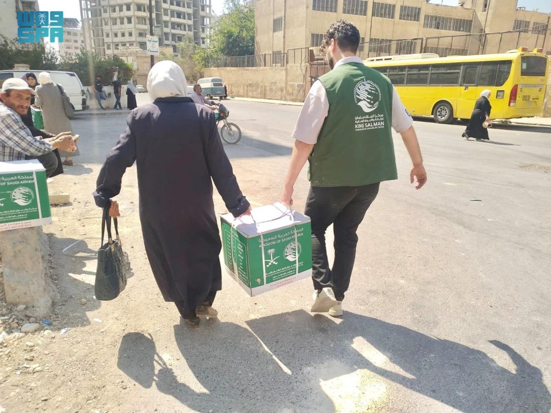 KSrelief Distributes 992 Food Baskets in Damascus Governorate