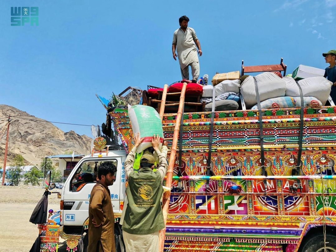 KSrelief Distributes 100 Food Baskets to Returning Afghans in Nangarhar