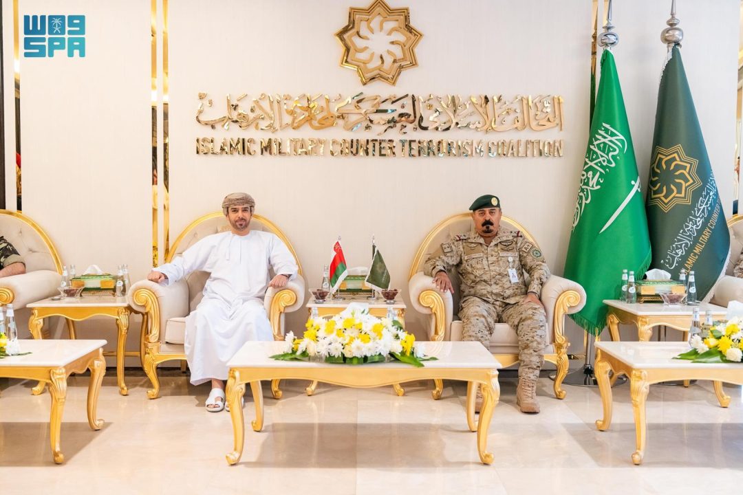 IMCTC Secretary-General Receives Omani Ambassador to Kingdom