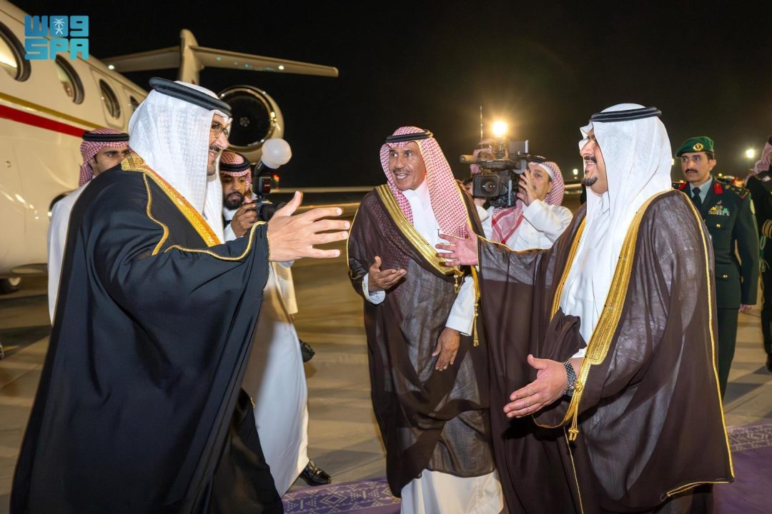 Bahrain’s Minister of the Prime Minister’s Court Arrives in Riyadh for FII9