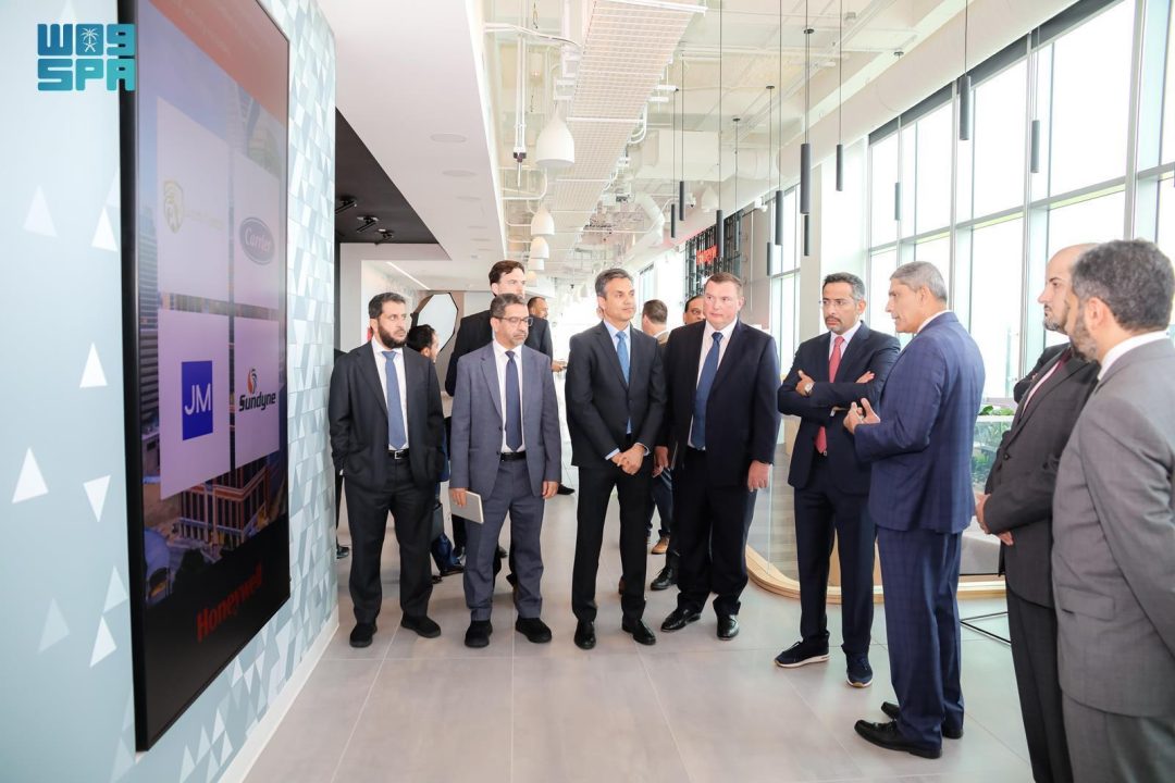 Industry Minister Strengthens Smart City, Industrial Collaboration with Honeywell Leadership