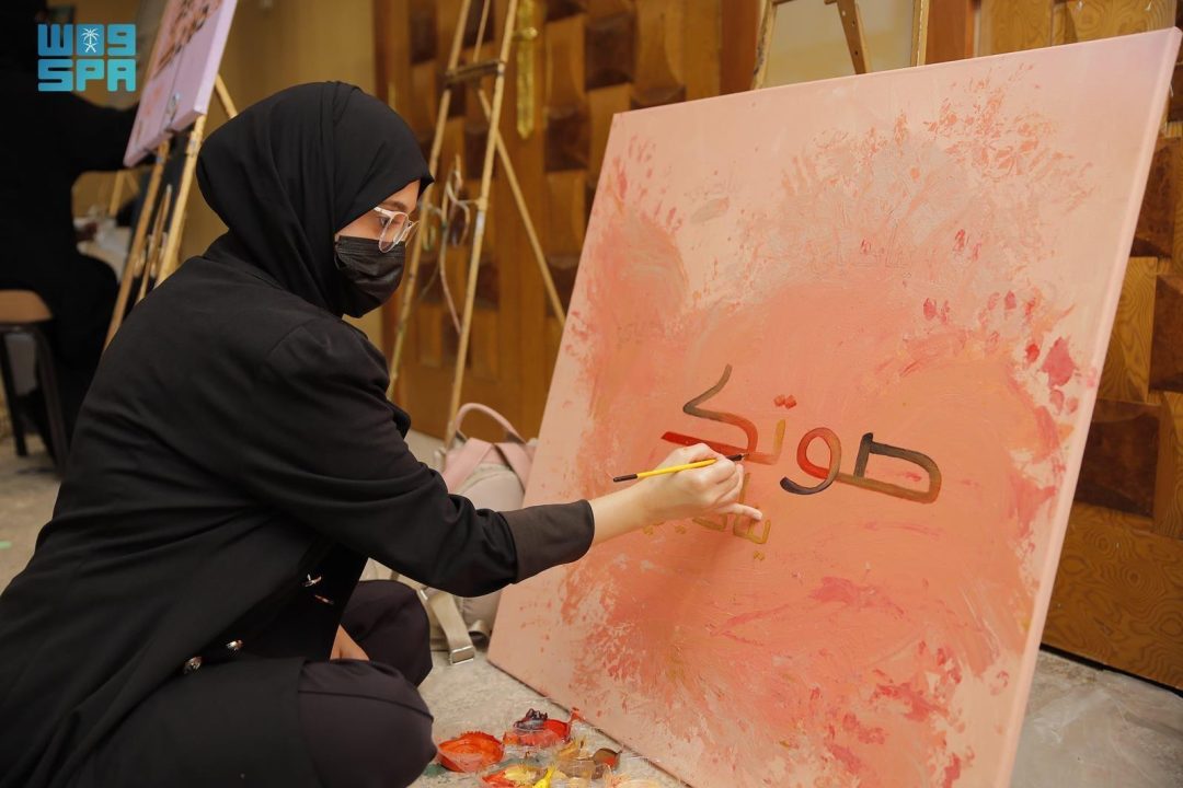 Jeddah Literary Club Holds Workshop Showcasing Beauty of Saudi Calligraphy