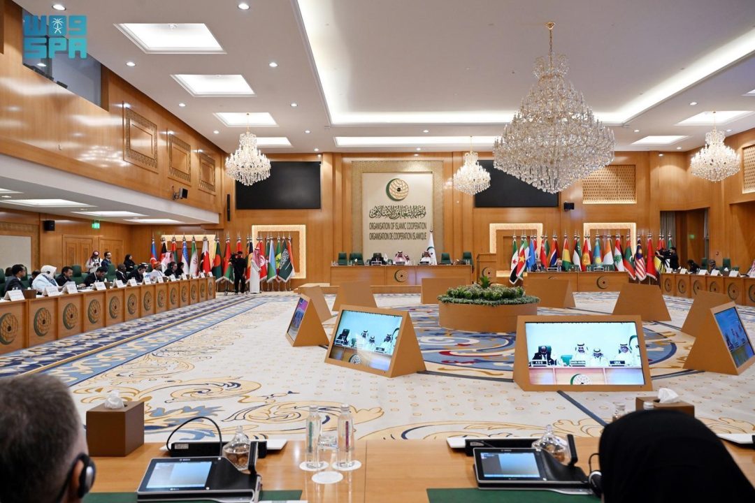 Jeddah Hosts Symposium on Empowering Youth through Gaming and Social Media