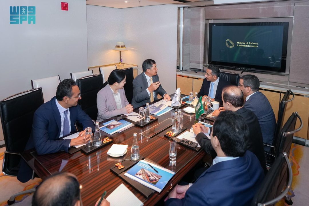 Industry Minister Explores Investment Opportunities with Chinese Companies in Shanghai