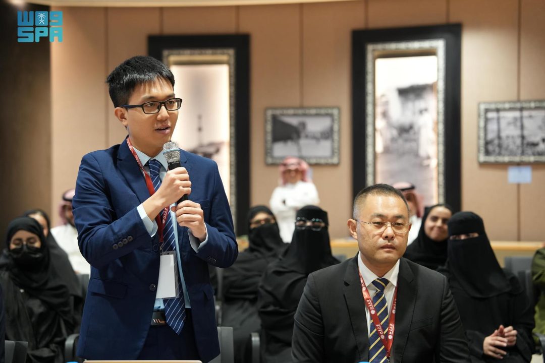 Chinese Delegation Visits King Abdulaziz Public Library in Riyadh