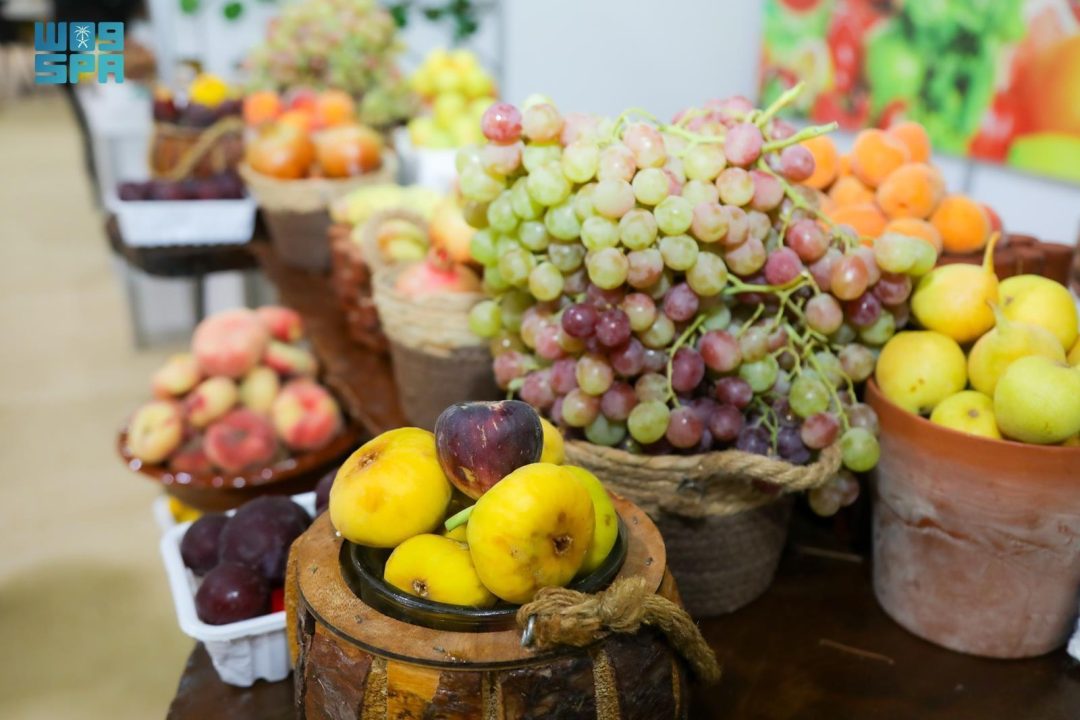 Fourth Fruit Festival Opens in Tabarjal Governorate