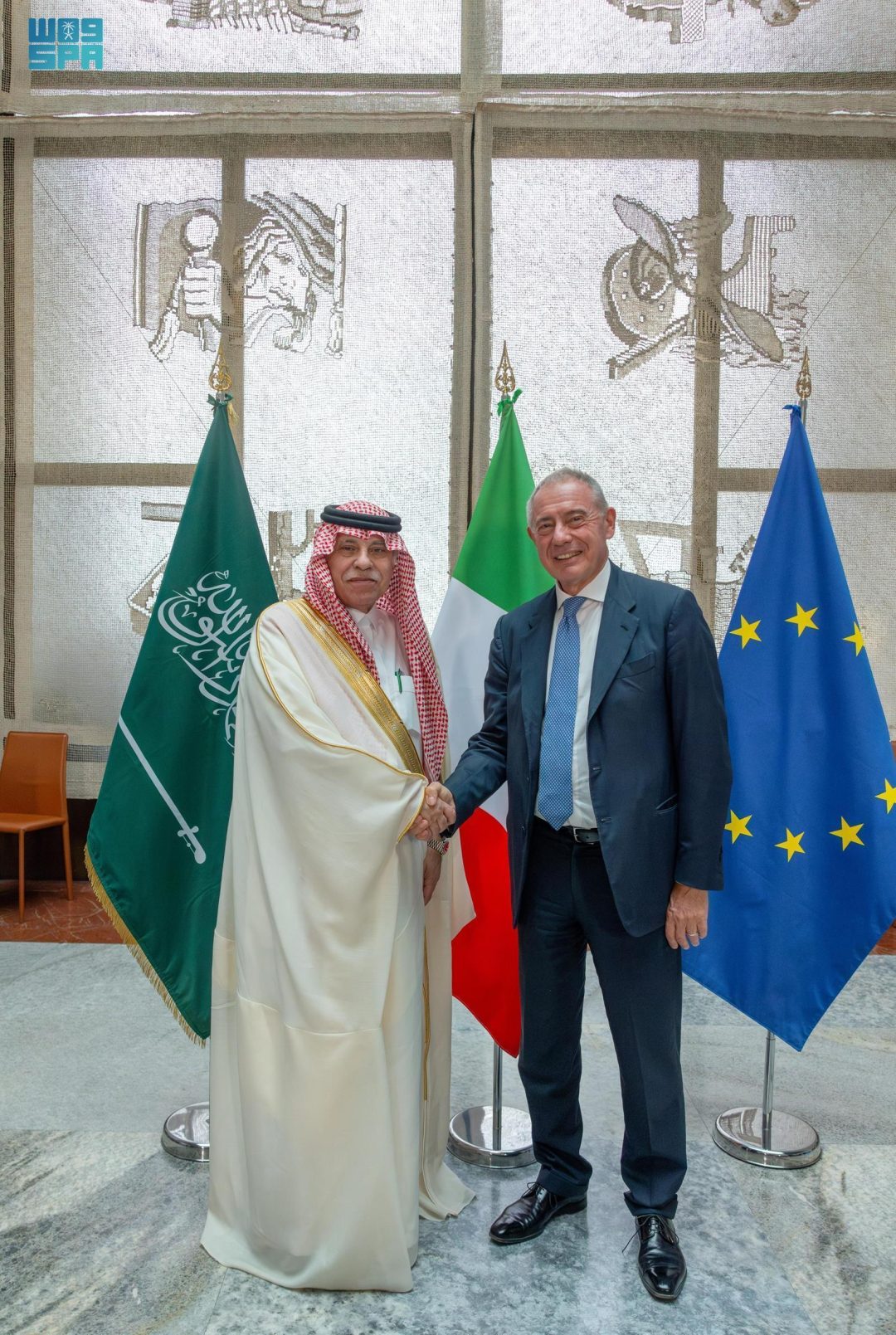 Commerce Minister Discusses Boosting of Saudi-Italian Economic Partnership in Rome