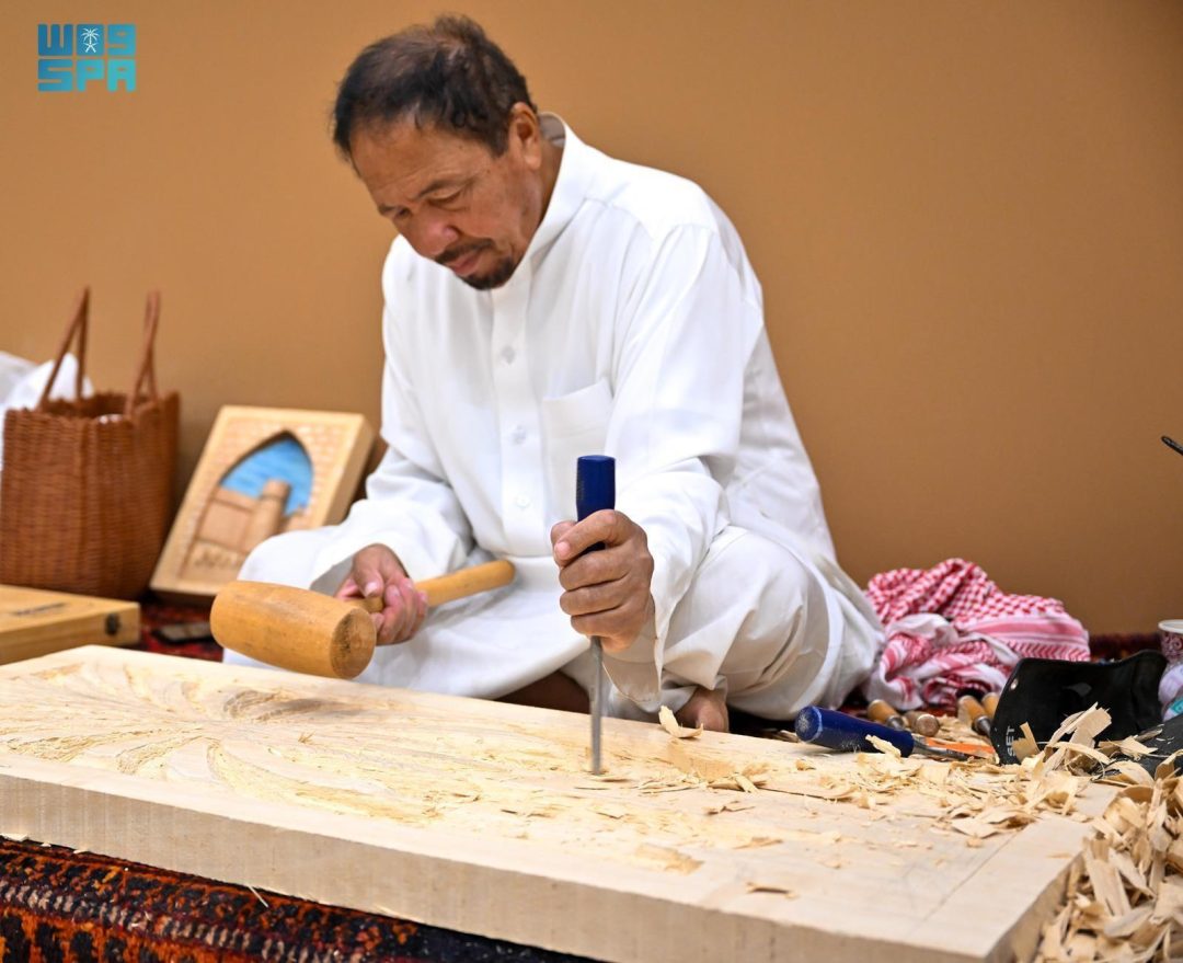 Artisans Transform Dates and Palm Products Into Heritage-Rich Artistry at Buraidah Carnival
