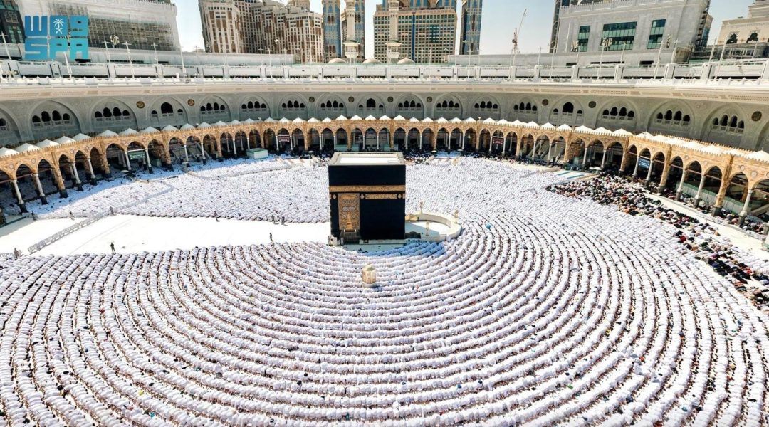 Grand Mosque Imam Urges Righteous Deeds, Warns against Hardened Hearts