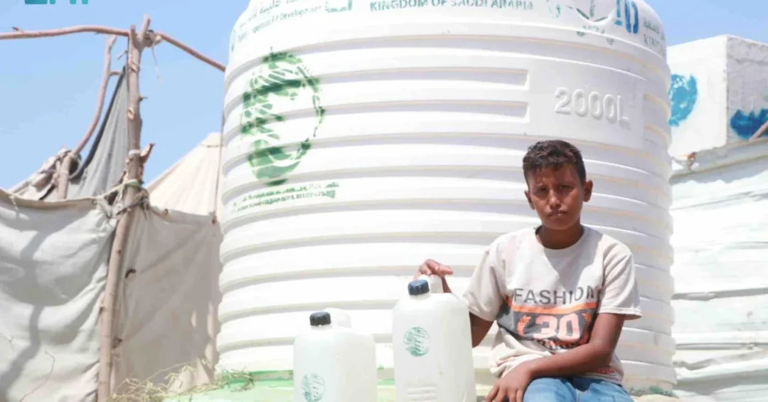 KSrelief Delivers Lifesaving Water Aid to Displaced Yemenis