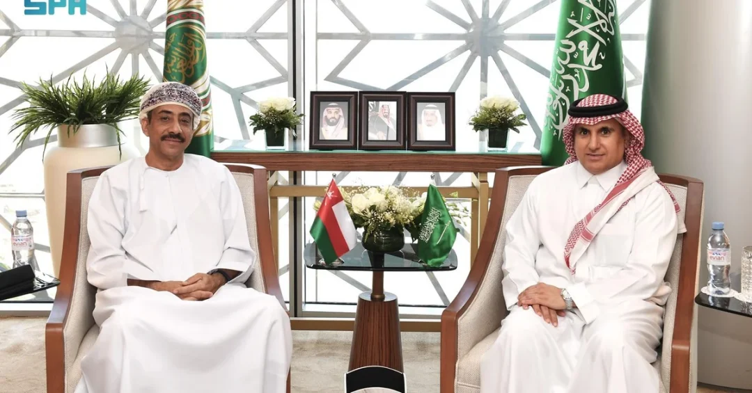 Saudi, Omani Envoys Discuss Arab League Cooperation in Cairo