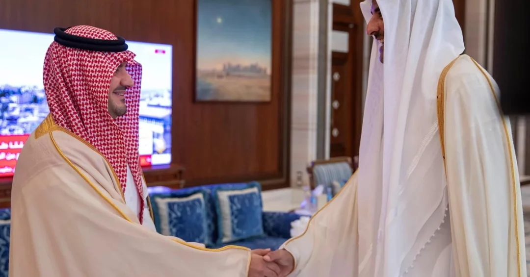 Saudi Interior Minister Meets Qatar Amir to Boost Security Ties