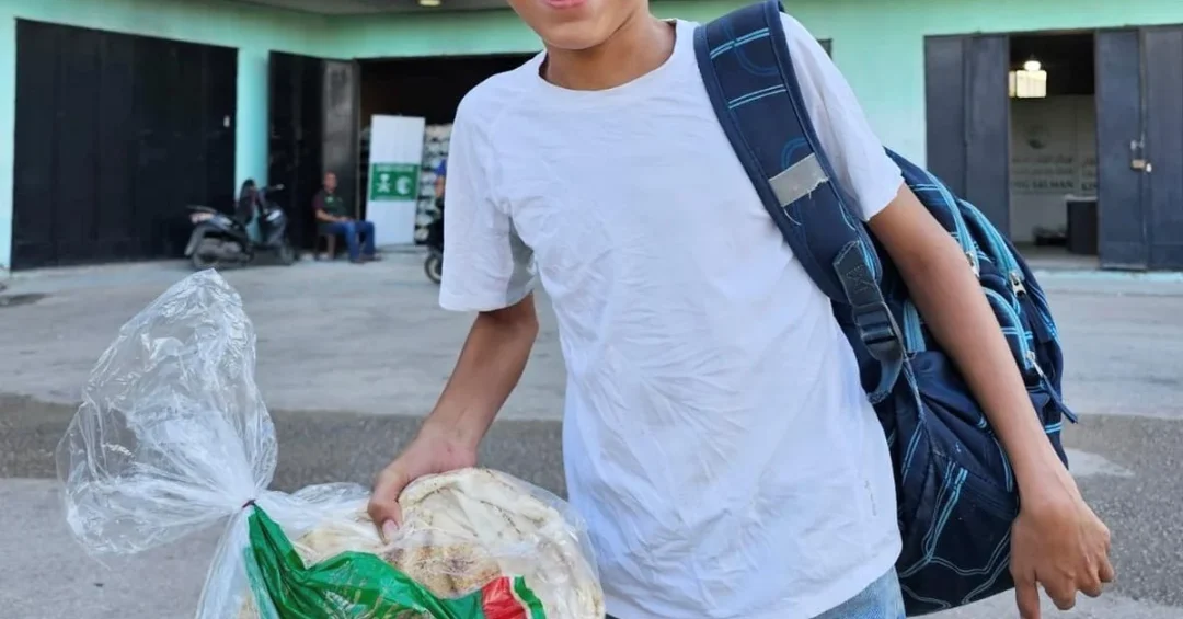 KSrelief Distributes 25,000 Bread Bags Daily in Northern Lebanon