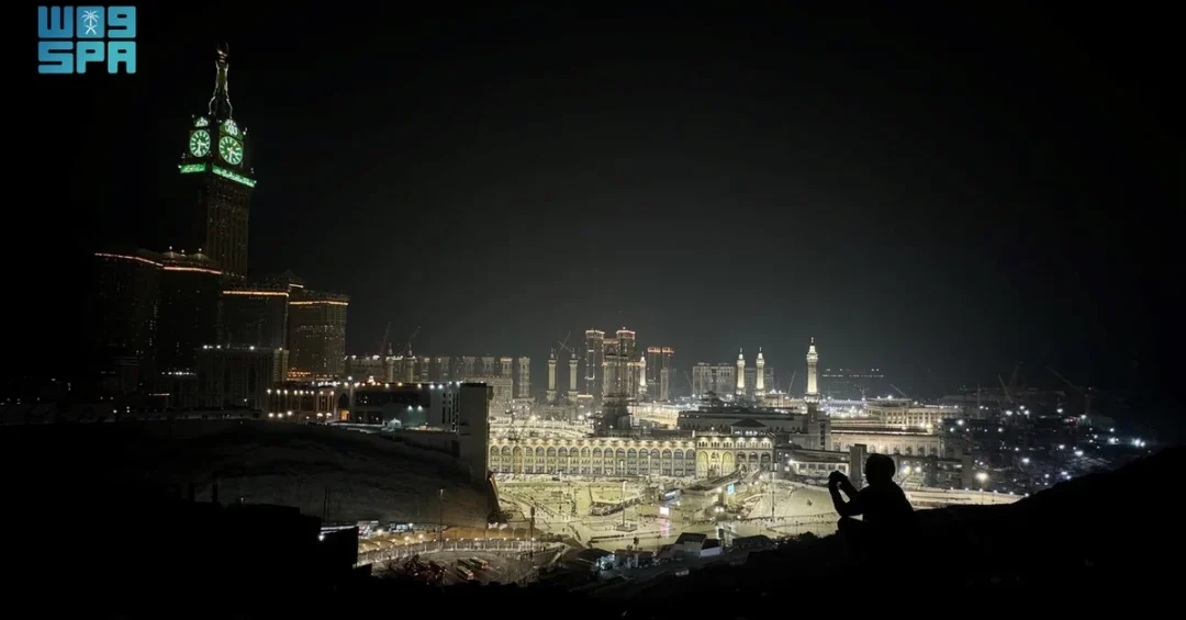 Jabal Khandama Offers Unique Views of Grand Mosque and Makkah