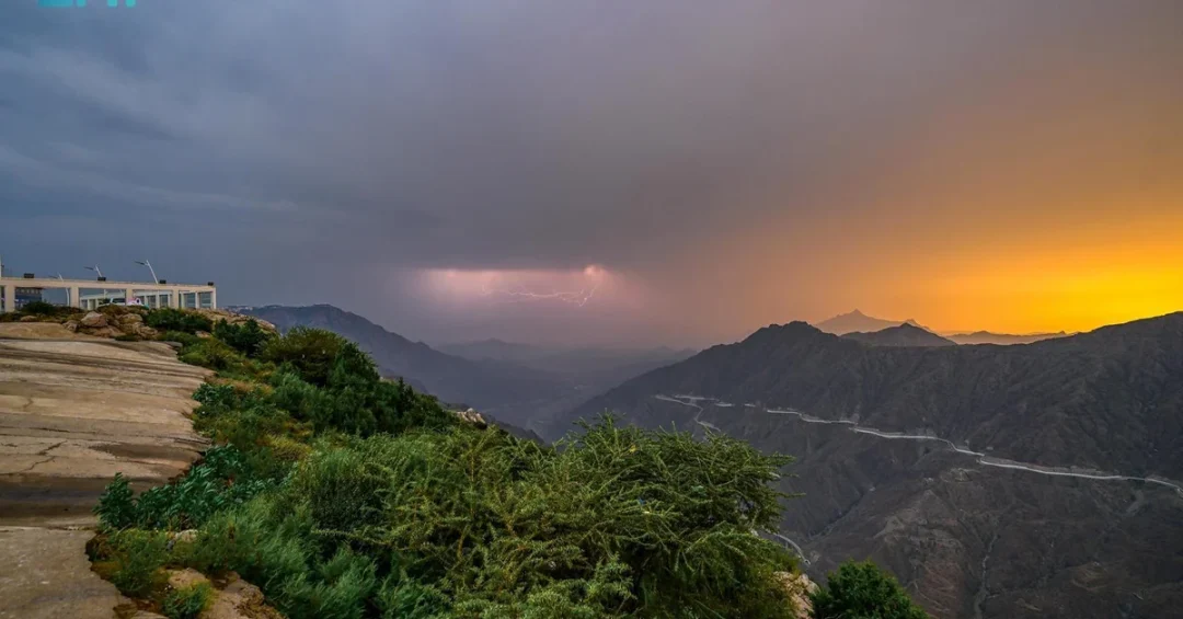 Lightning Illuminates Sarawat Mountains in Al-Baha Natural Display