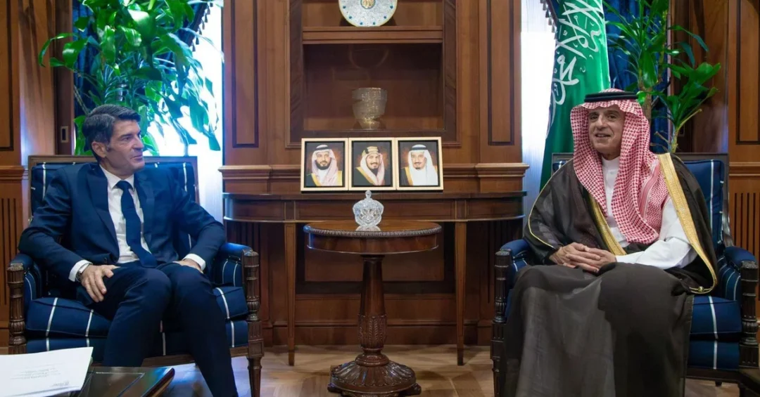 Saudi Minister Welcomes New French Ambassador to Riyadh