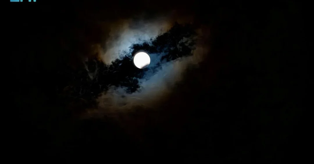 Partial Lunar Eclipse to Grace Saudi Skies Wednesday Morning
