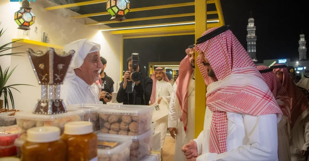 Madinah Governor Supports Dates Sector at Annual Exhibition Near Quba Mosque