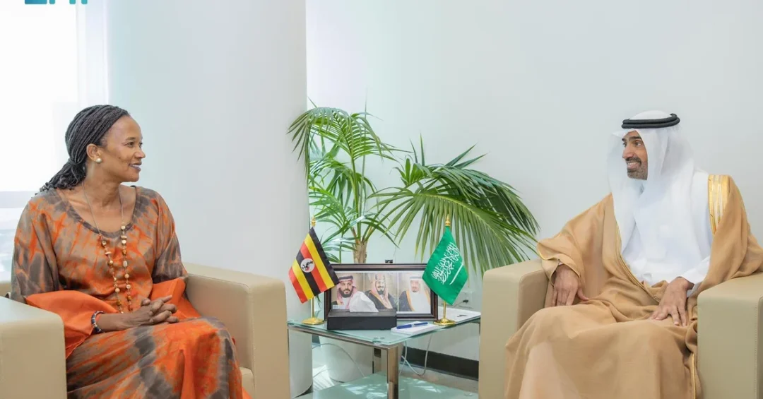 Saudi Minister Meets Ugandan Official to Boost Labor Cooperation