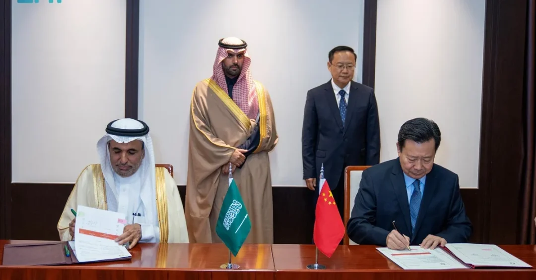 Saudi Arabia and China Extend Archaeological Cooperation at Al-Serrain