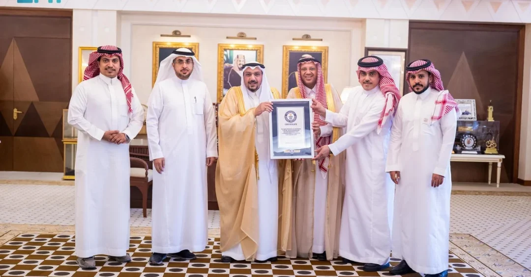 Qassim Governor Receives Guinness World Record for Largest Date Carnival