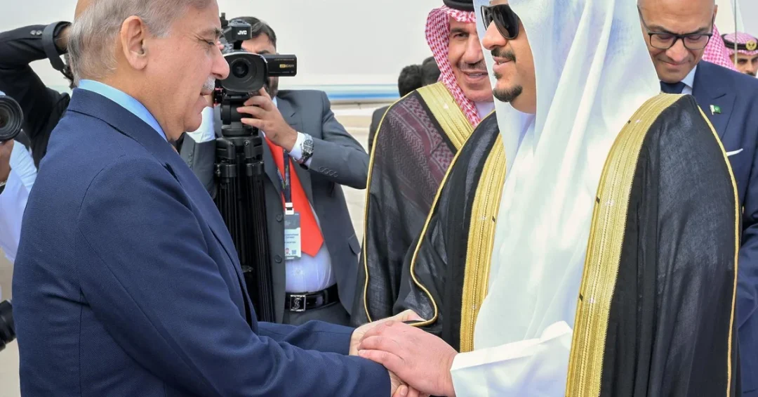 Pakistani PM Arrives in Riyadh for Future Investment Initiative Conference
