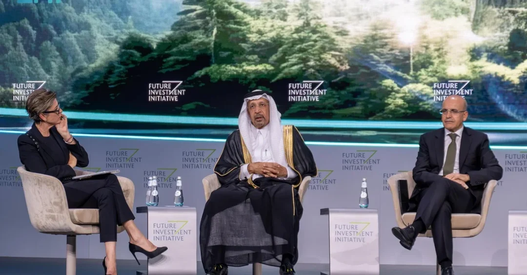 FII8 Conference Explores AI’s Role in Driving Digital Transformation