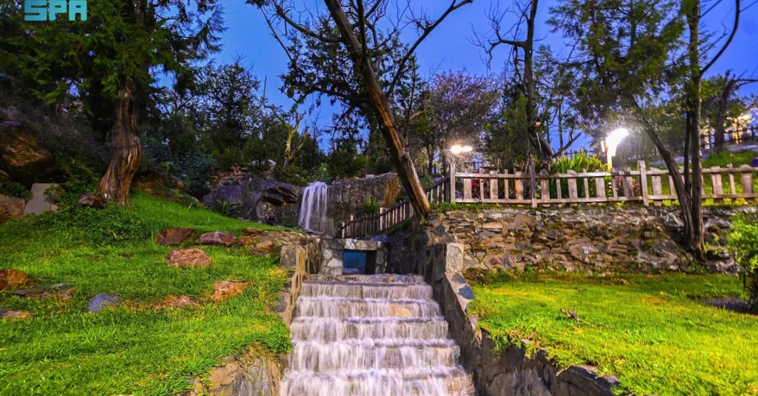 Al-Baha’s Scenic Waterfalls Highlight Saudi Nature Tourism Appeal